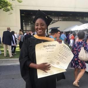 Meet your Posher, Crystal